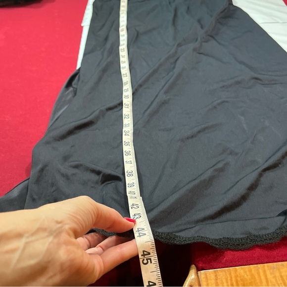 NEW BLACK Nylon Full Slip DRESS, SHADOWLINE 36/30" adjustable Straps Lace 1990s - Picture 6 of 12